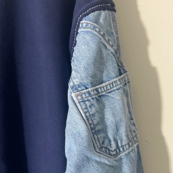 Carhartt Men's Blue and Light Denim Crewneck Sweater - Picture 6 of 6